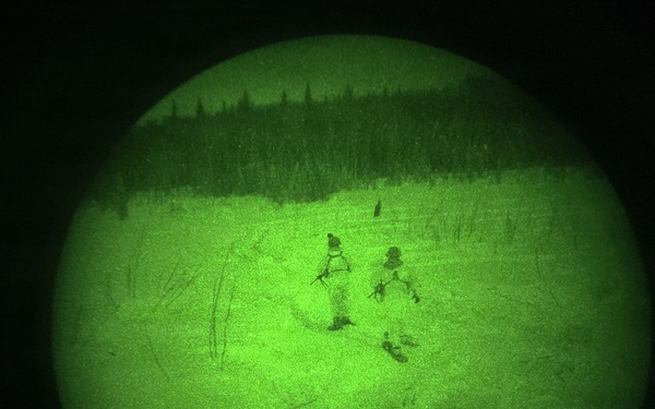 Alaska Army National Guardsmen and Mongolian Armed Forces share infantry skills