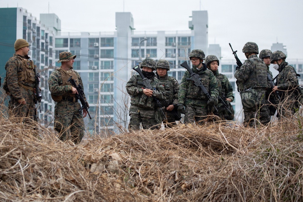 U.S. Marines, ROK Marines participate in SMEA exchange