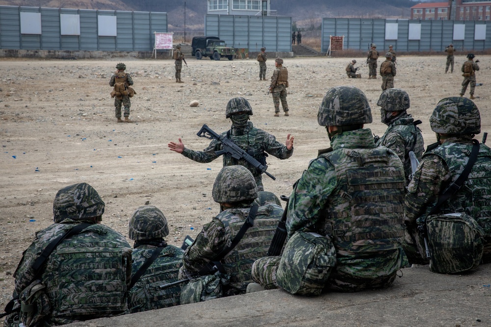 U.S. Marines demonstrate anti drone procedures