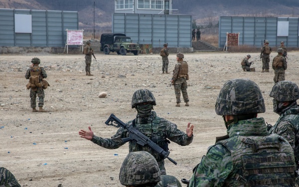 U.S. Marines demonstrate anti drone procedures