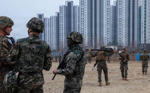 U.S. Marines demonstrate anti drone procedures