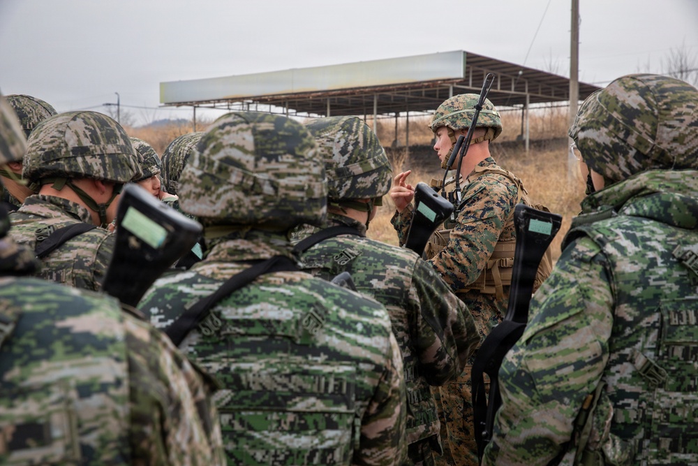 U.S. Marines demonstrate anti drone procedures