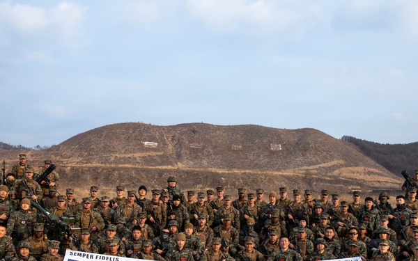 U.S. Marines demonstrate anti drone procedures