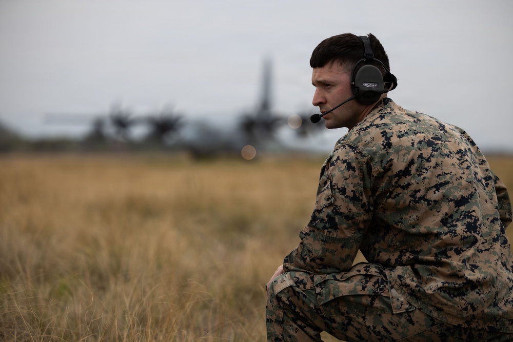 VMGR-152 makes first landing on Gifu airstrip