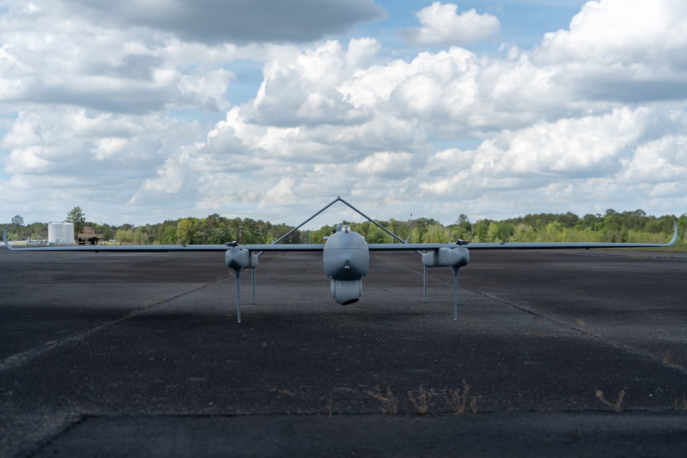 Soldiers prepare Aerosonde UAS for flight during JRTC rotation at Fort Polk