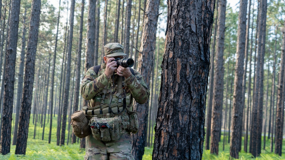 101st Airborne Division public affairs NCO captures training during JRTC rotation at Fort Polk