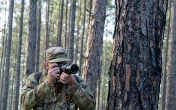 101st Airborne Division public affairs NCO captures training during JRTC rotation at Fort Polk