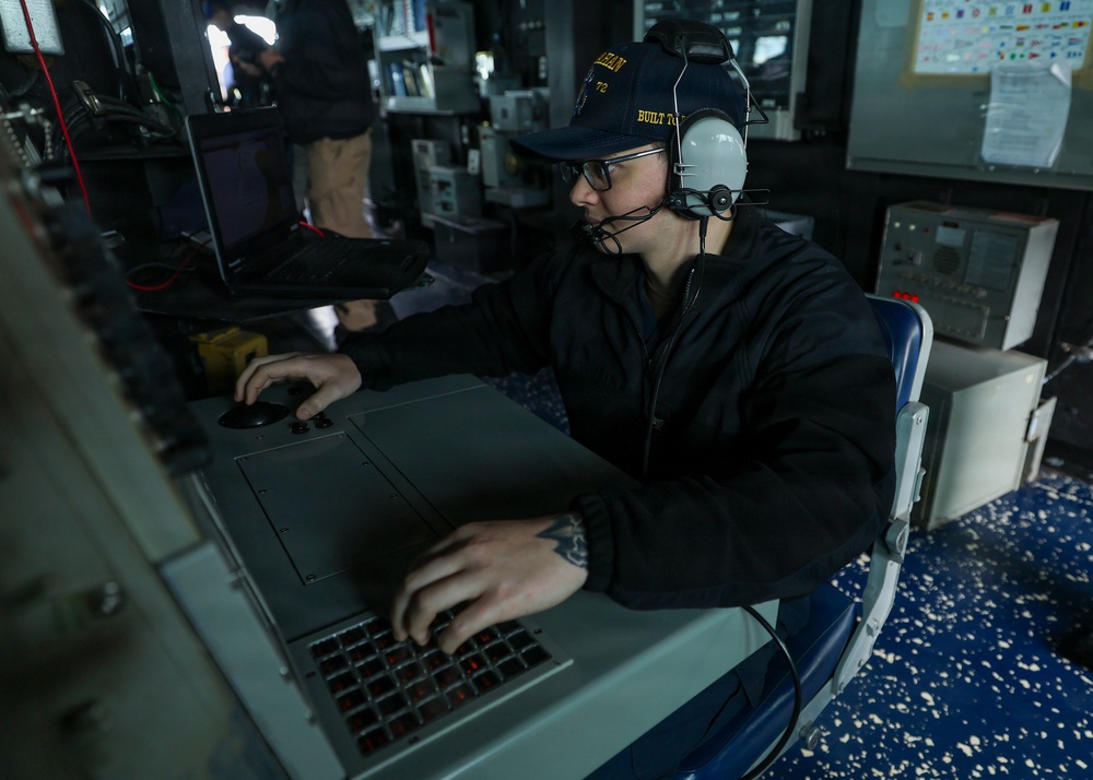 USS Mahan (DDG 72) Departs Italian Naval Station Taranto