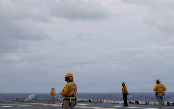 11th MEU Marines, Sailors Conduct Flight Operations Aboard USS Boxer