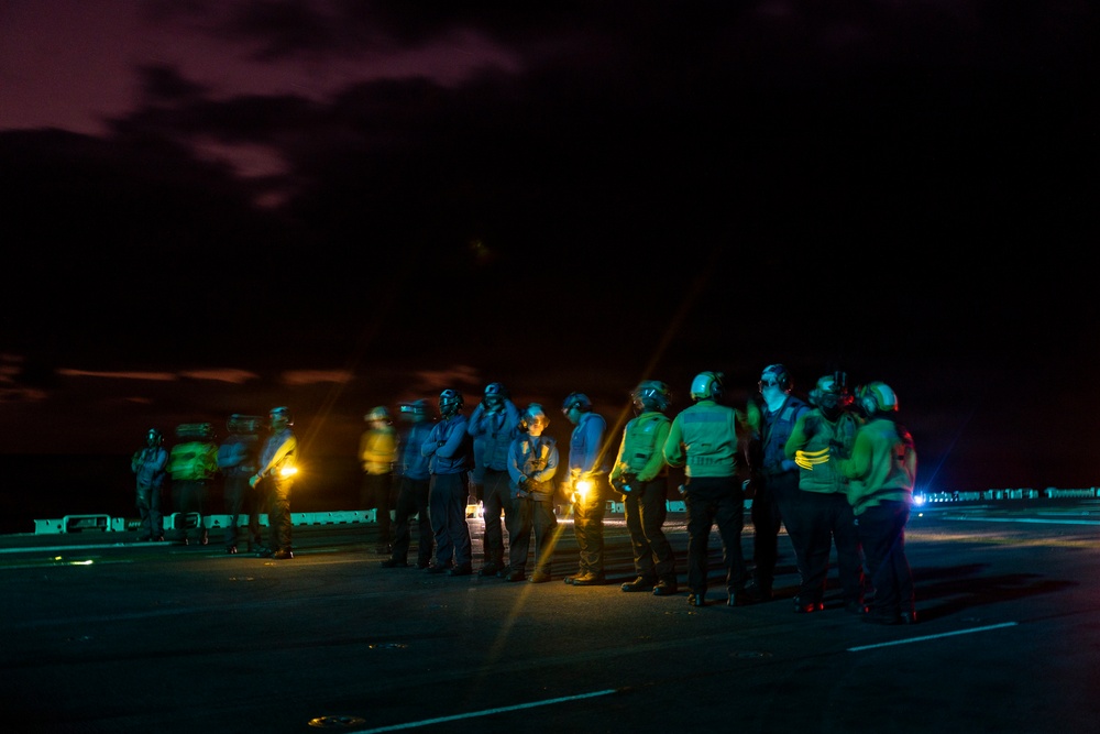11th MEU Marines, Sailors Conduct Flight Operations Aboard USS Boxer