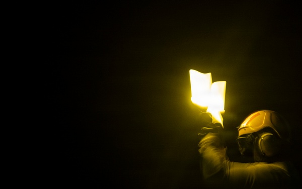 11th MEU Marines, Sailors Conduct Flight Operations Aboard USS Boxer
