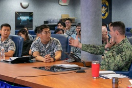 C7F Hosts Staff Talks with Republic of Singapore Navy Aboard Blue Ridge