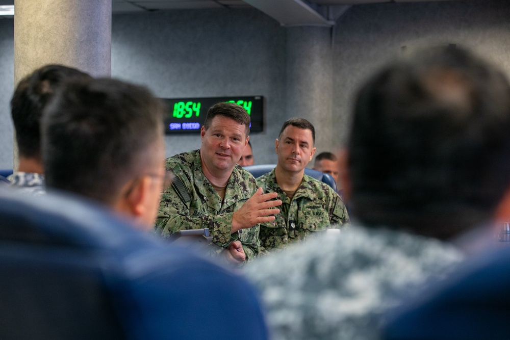 C7F Hosts Staff Talks with Republic of Singapore Navy Aboard Blue Ridge