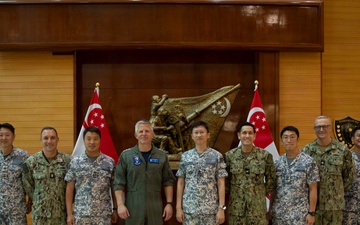 C7F Visits Republic of Singapore Navy Fleet Commander
