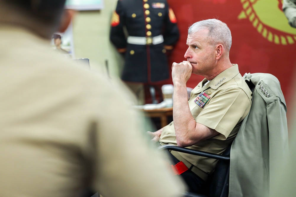 The 38th Assistant Commandant of the Marine Corps visits RSS Anchorage