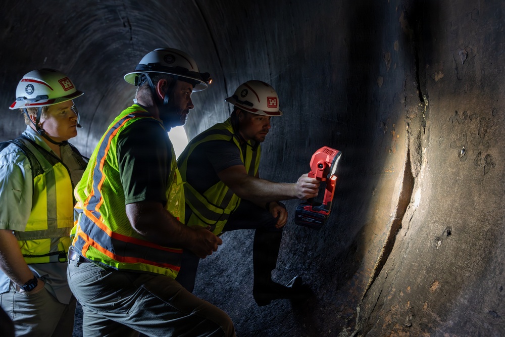 Inspection of the Arkabutla Dam outlet