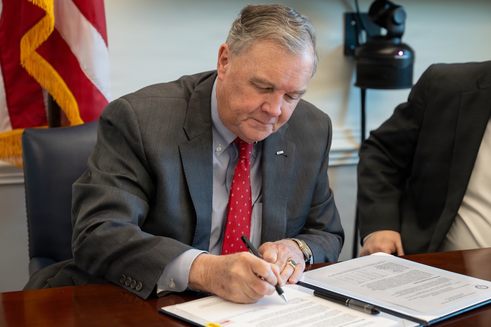 DoW  DCFO and IG Signing Ceremony