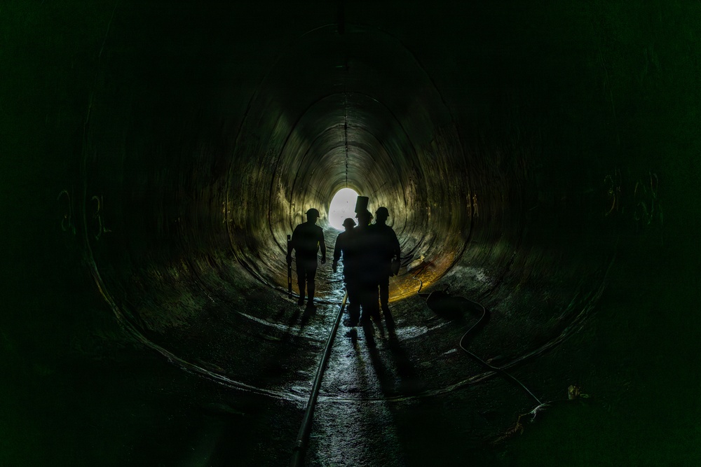 Inspection of the Arkabutla Dam outlet