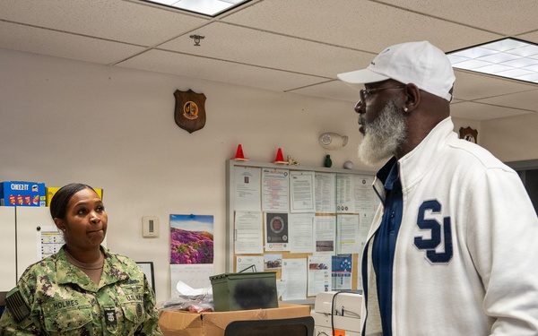 NAVSUP FLC San Diego CO Visits NAS Fallon