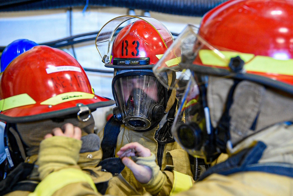 USS Ronald Reagan (CVN 76) Sailors Conduct 8010 Firefighting Drill