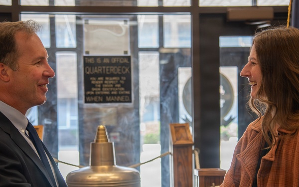 Honorable Benjamin Kohlmann (ASN M&amp;RA) visits Surface Warfare Engineering School Command (SWESC)