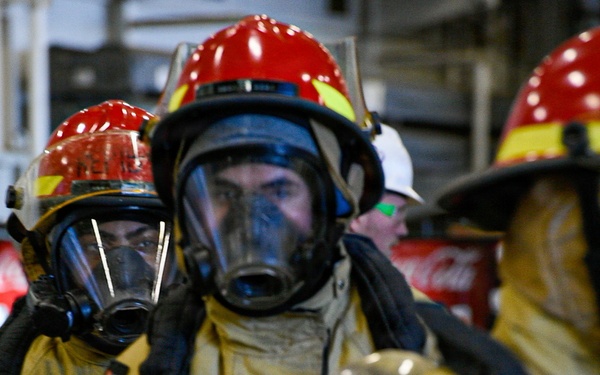 USS Ronald Reagan (CVN 76) Sailors Conduct 8010 Firefighting Drill