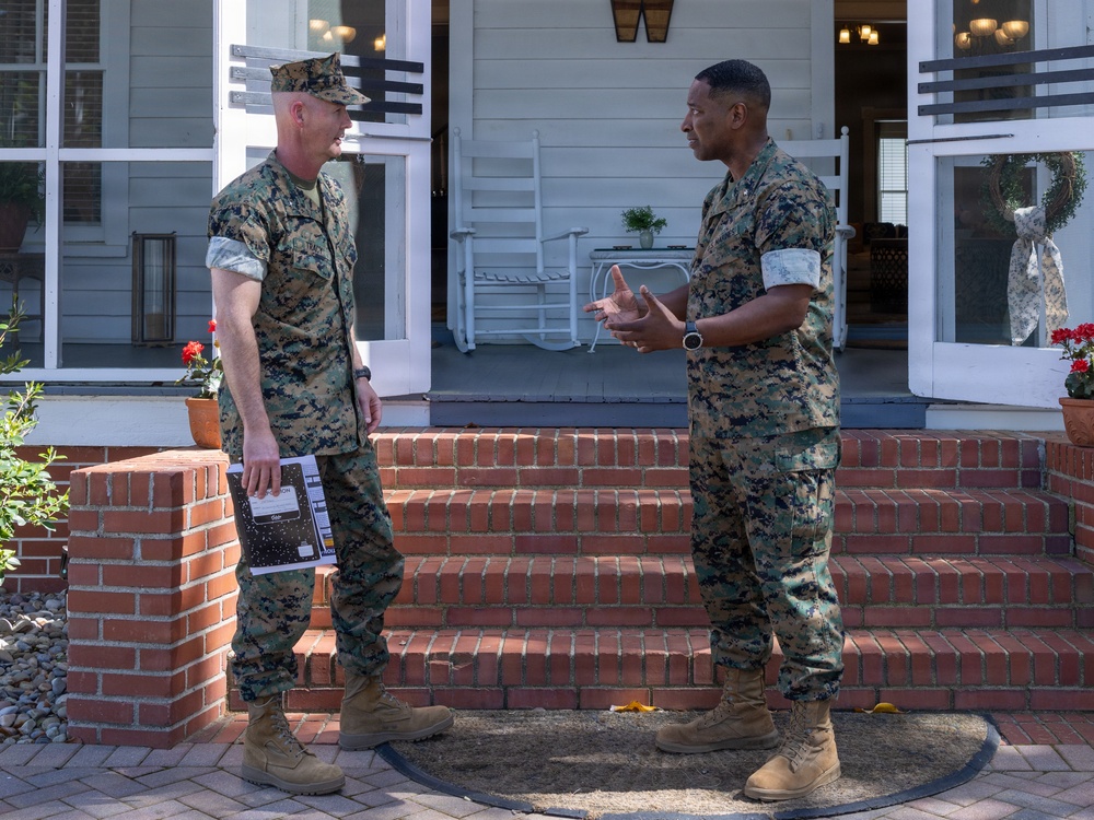 Brigadier General Tracy Visits MCRD Parris Island