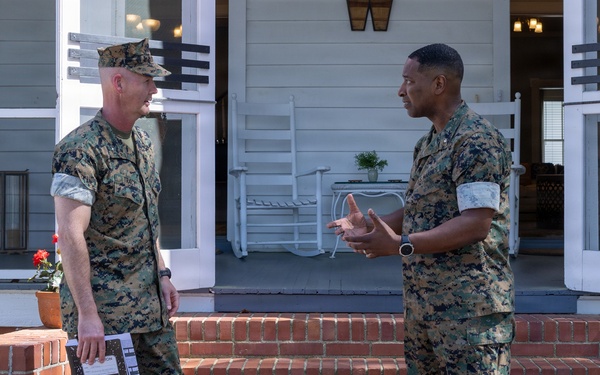 Brigadier General Tracy Visits MCRD Parris Island