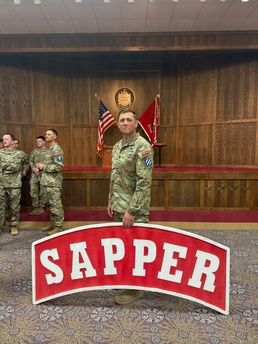 Dogface sergeant major graduates Sapper Leader Course