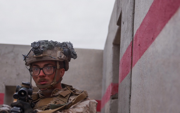 2nd Marine Division conducts urban warfighting training at Marine Corps Air Ground Combat Center