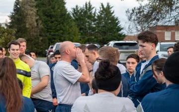 Team McChord SAPR Hosts 5K Glow Run