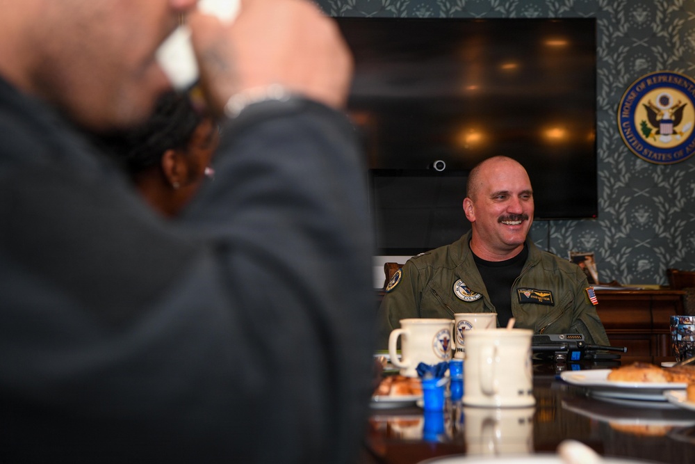 USS Carl Vinson (CVN70) hosts round table discussion with Sailors