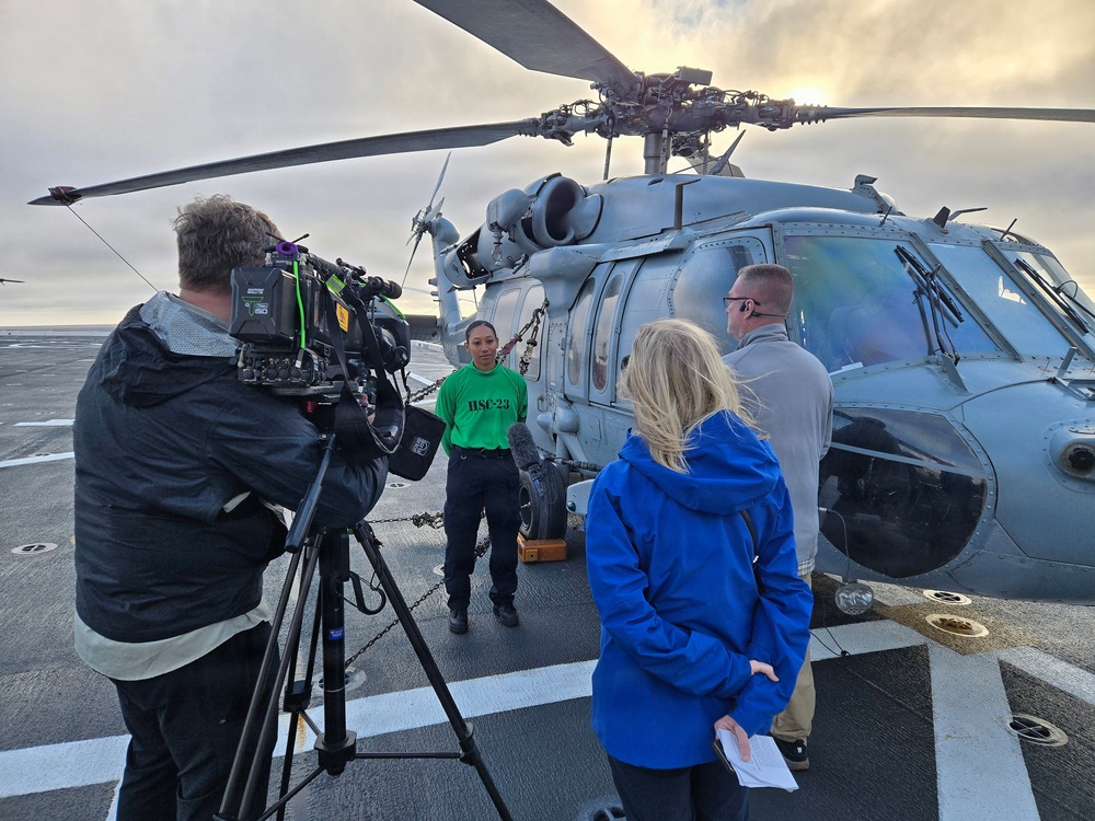 Sea Meets Space: Sailors aboard John P Murtha tell the Artemis II story