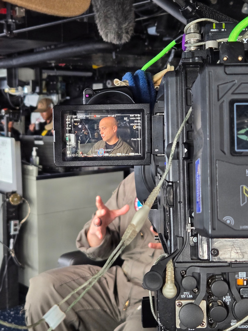 Sea Meets Space: Sailors aboard John P Murtha tell the Artemis II story