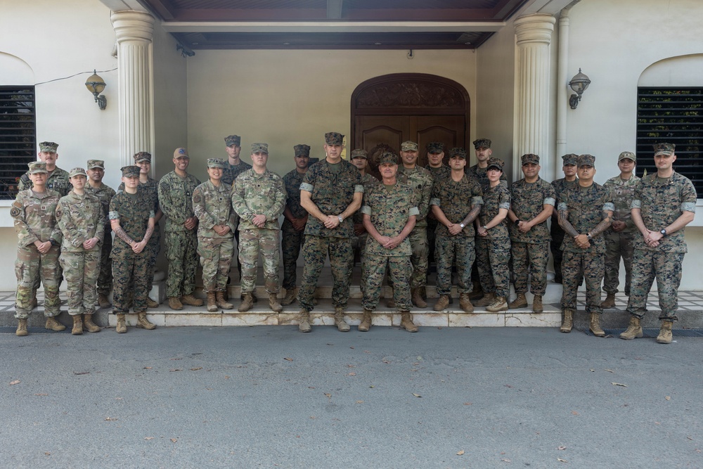 The 38th Assistant Commandant of the Marine Corps visits Camp Aguinaldo