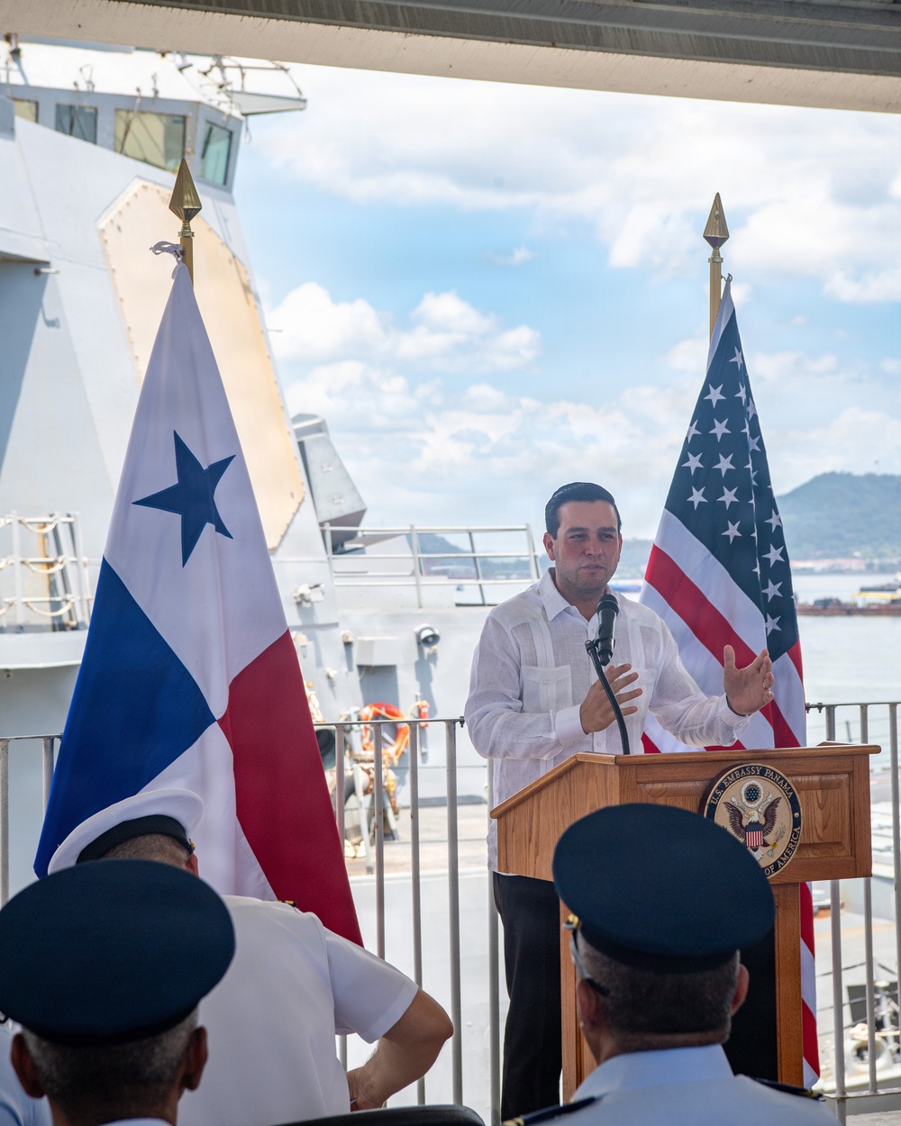 Panamanian Officials Welcome CSG 11 to Panama City