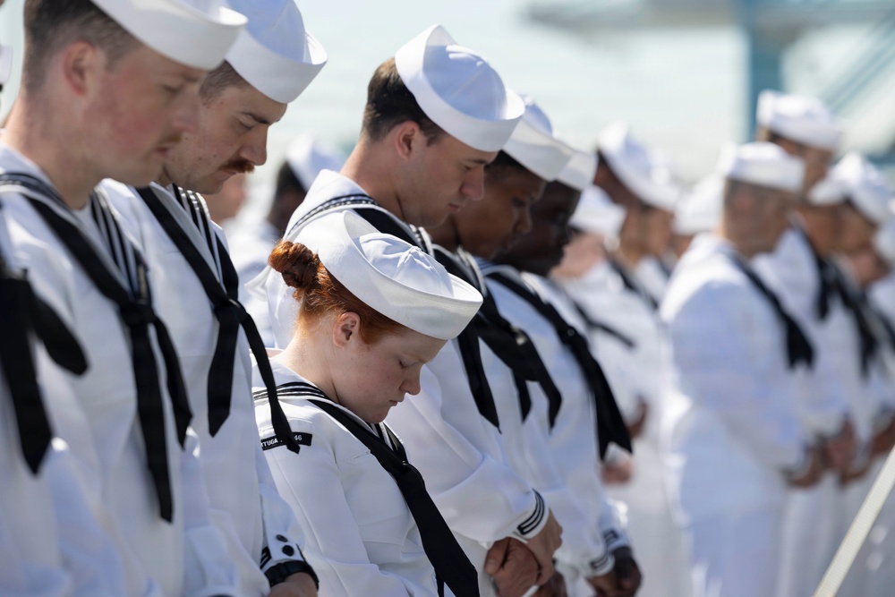 USS Tortuga (LSD 46) Change of Command