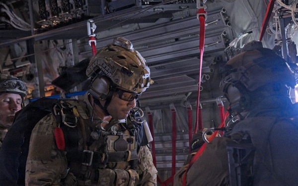 AKANG 176th Wing Rescue Triad conducts full mission profile training