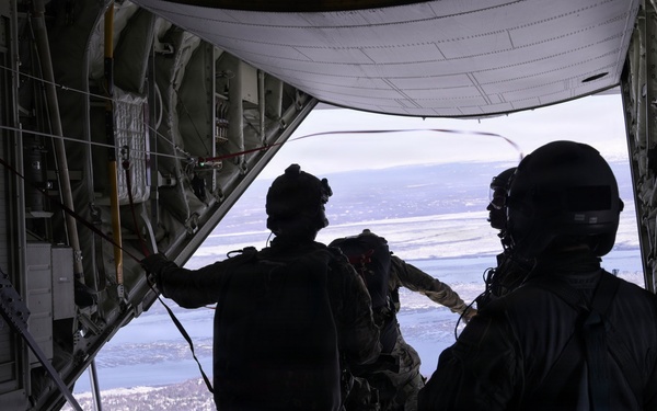 AKANG 176th Wing Rescue Triad conducts full mission profile training