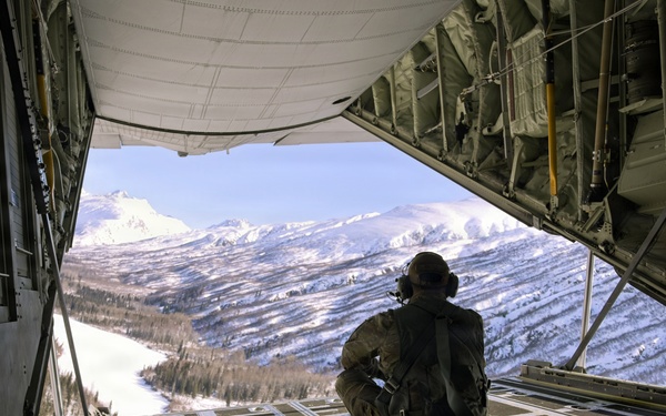 AKANG 176th Wing Rescue Triad responds to Alaska Rescue Coordination Center tasking