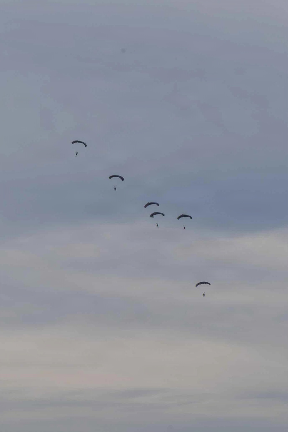 24th MEU MRF conducts Free Fall training