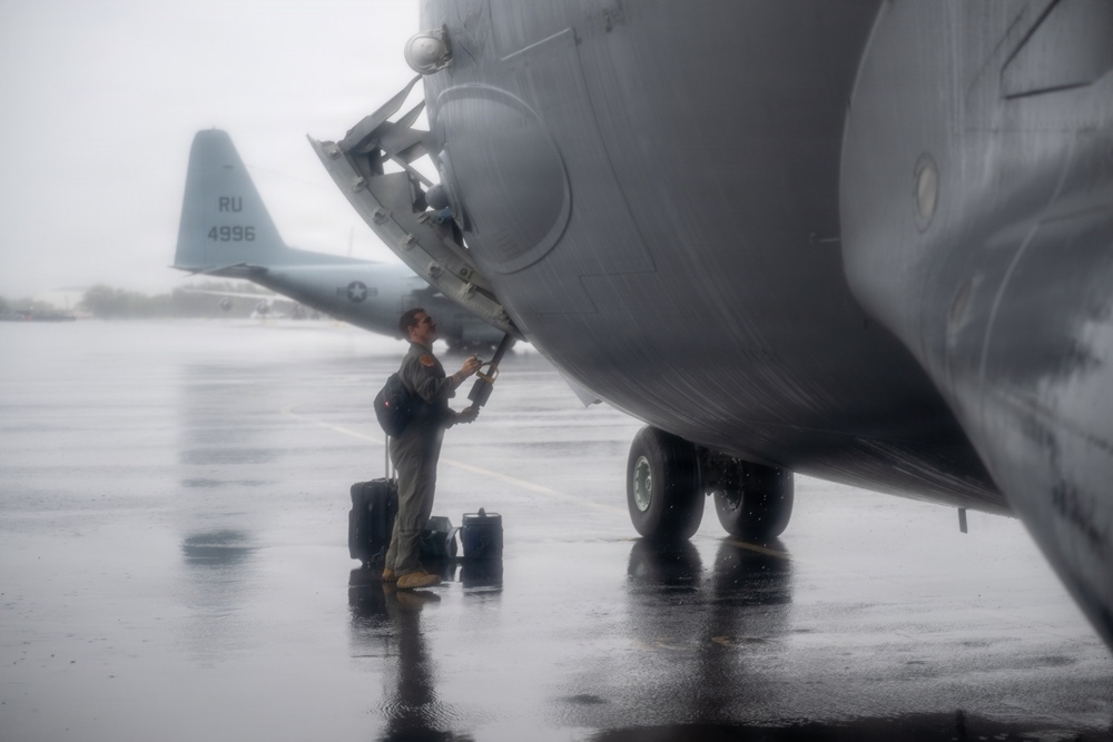 15 WG, 154 WG on alert for potential Artemis II contingency