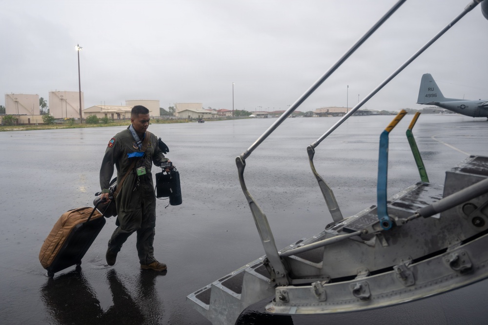 15 WG, 154 WG on alert for potential Artemis II contingency