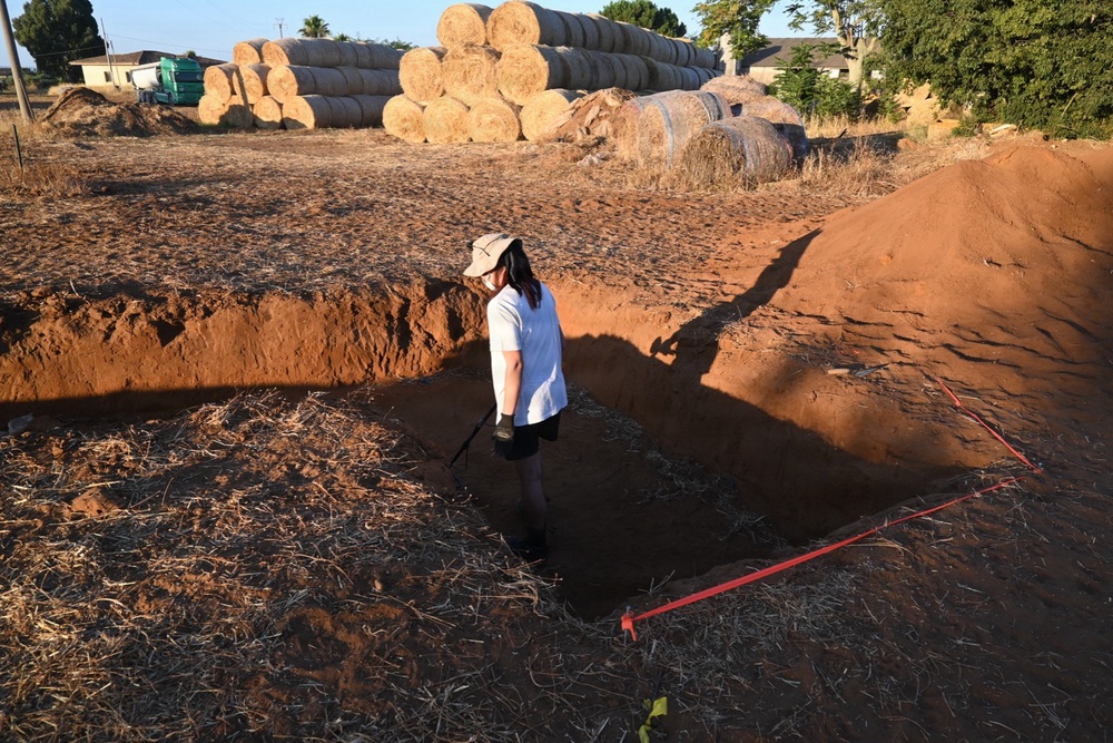 Defense POW/MIA Accounting Agency Partner Excavates possible WWII Era Crash Sites in Italy