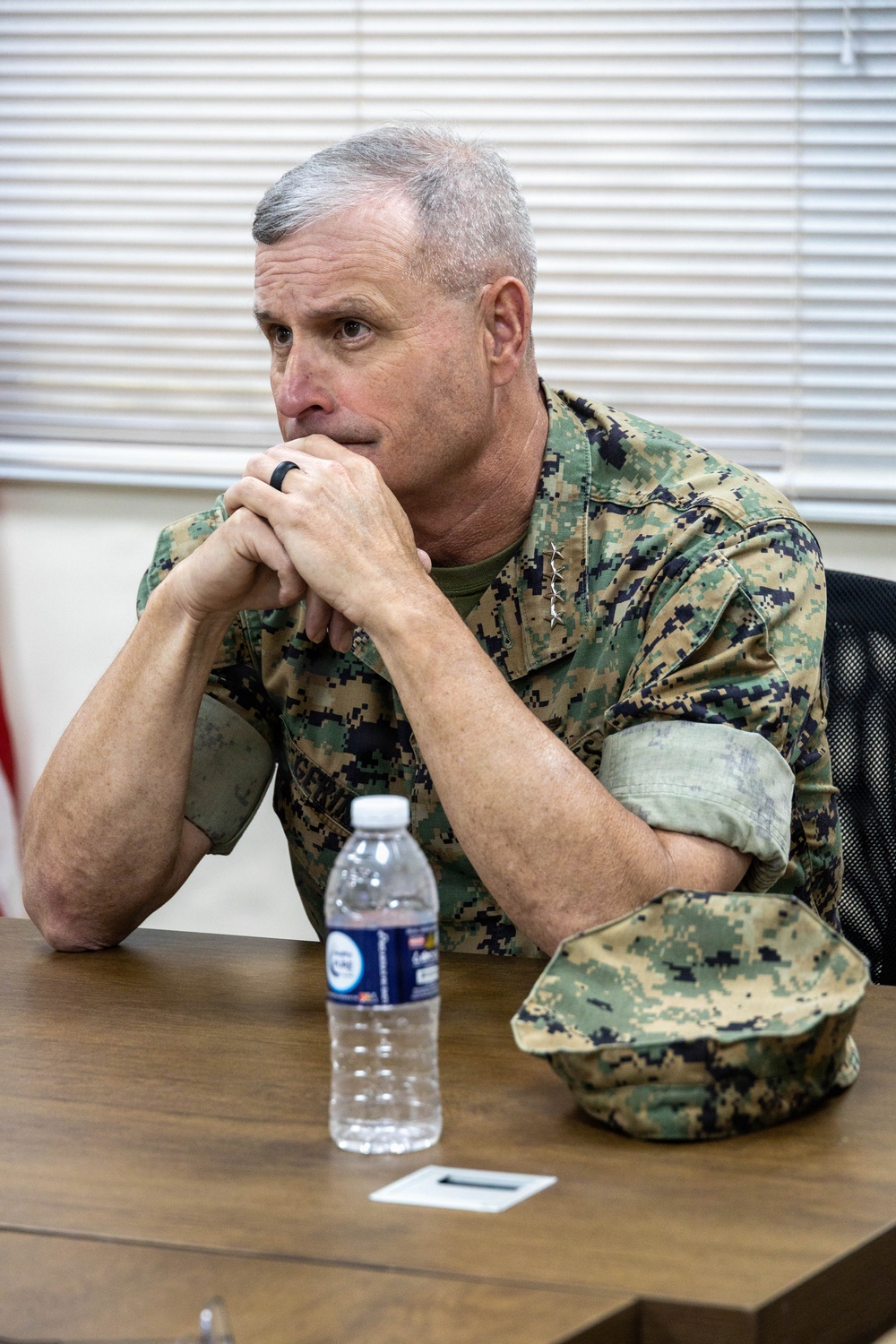 The 38th Assistant Commandant of the Marine Corps visits MRF-SEA Leadership