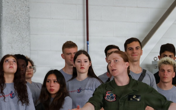 MAG-24 Marines introduce Maryland NJROTC cadets to Marine aviation in Hawaii
