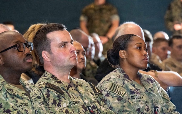 CNO and MCPON all-hands call on Naval Submarine Base New London
