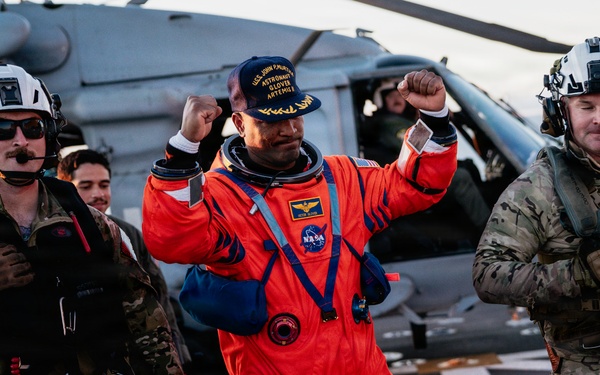 NASA Astronauts Arrive Back on Earth