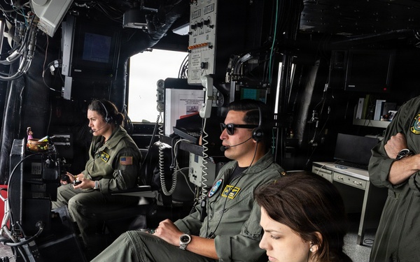 NASA Administrator, ESG3, Deputy Commander First Air Force visit USS John P. Murtha