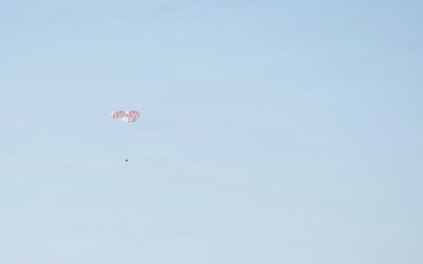 USS John P. Murtha Sailors, EODGU 1 Divers recover Artemis II Astronauts